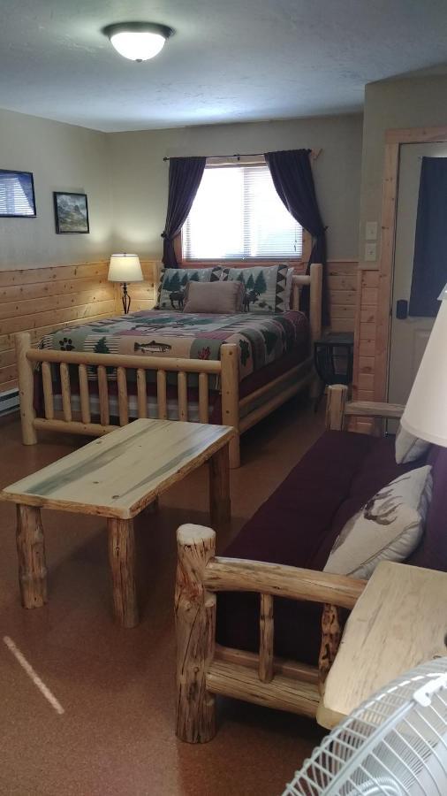ווסט ילוסטון 9 Bar W Cabins מראה חיצוני תמונה