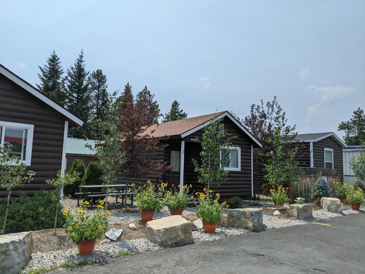 ווסט ילוסטון 9 Bar W Cabins מראה חיצוני תמונה